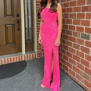 Primavera Couture 3729 Hot Pink Dress.  Size 2.  Prom or Pageant